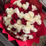 w - r bouquet flower delivery Toronto - Fresh arrangement by Laris Florist GTA
