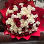 w-r rose bouquet flower delivery Toronto - Fresh arrangement by Laris Florist GTA