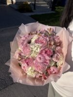Peonies bouquet